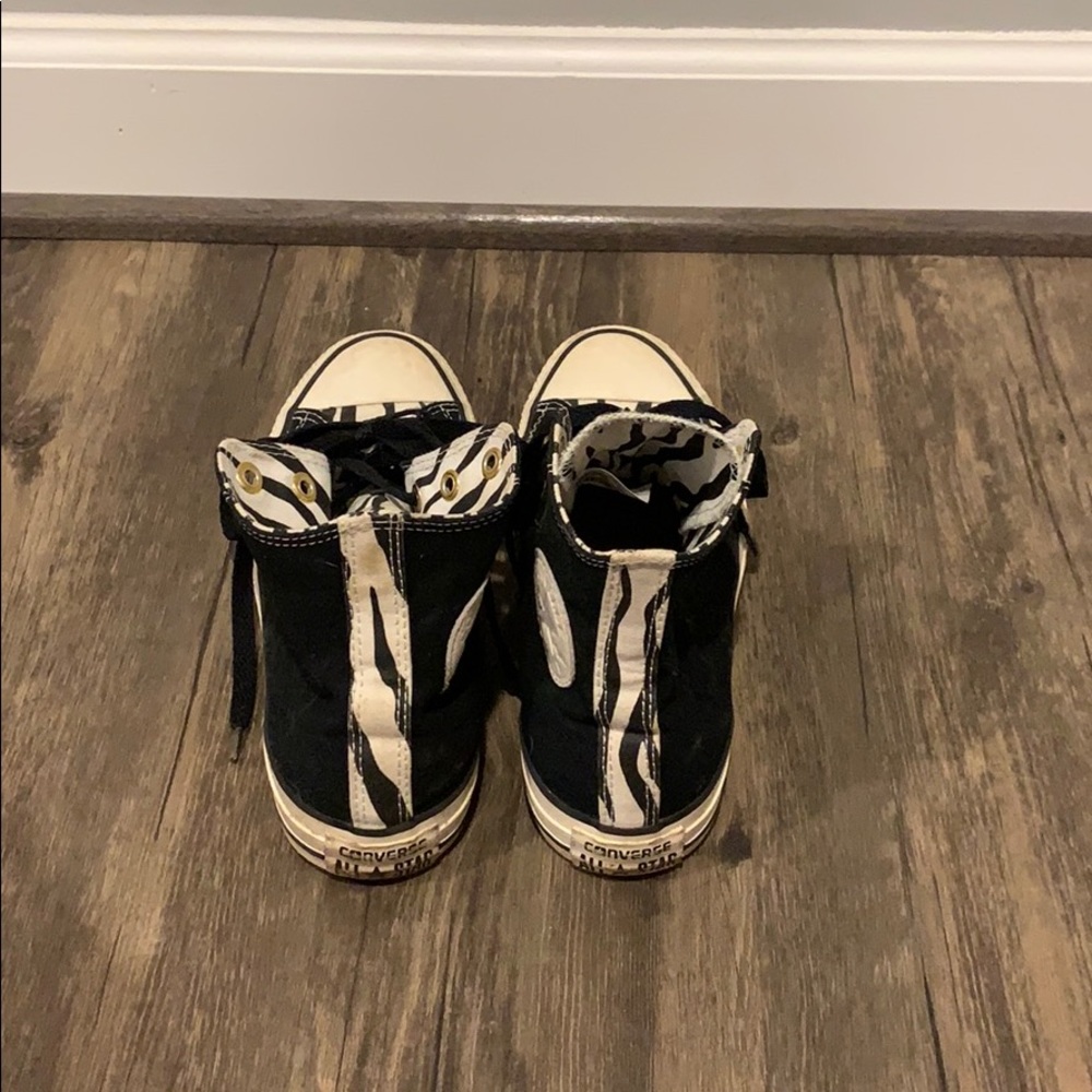 Converse - Picture 3 of 4